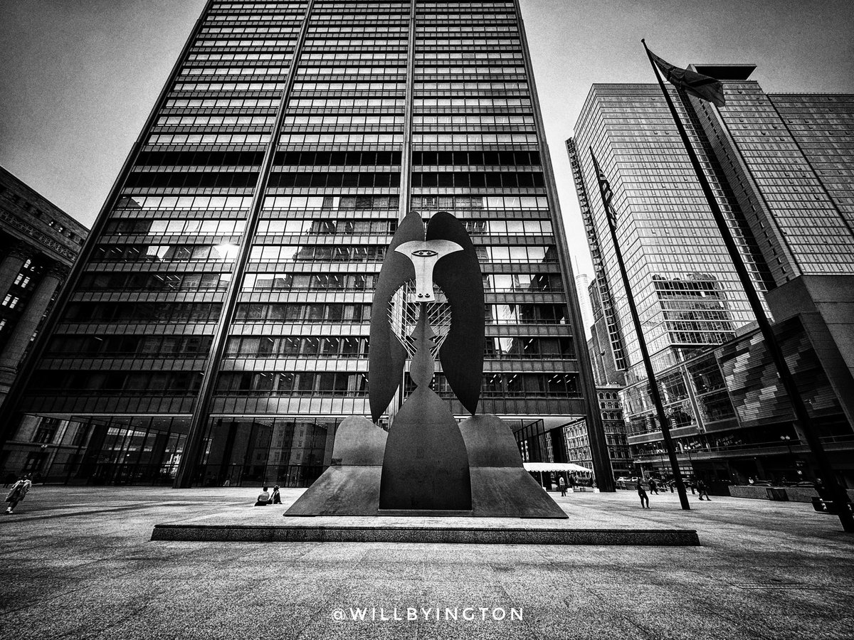 willbyington's tweet image. LOVING the warm weather in Chicago and strolling through the Loop yesterday with a stop at one of my favorite shops @CentralCameraCo inspired me to shoot in #blackandwhitephotography and #createART. Here’s a few quick snapshots!