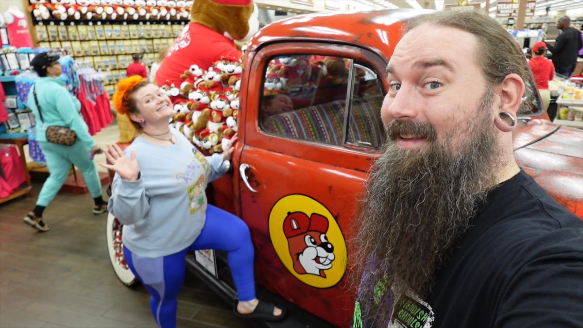 Have you tried @bucees beef jerky???

I did in today's brand new episode 🤘

youtu.be/imgZEGWVlX4

#destinationstone #bucees #beefjerky #traveltips #gasstation #youtube