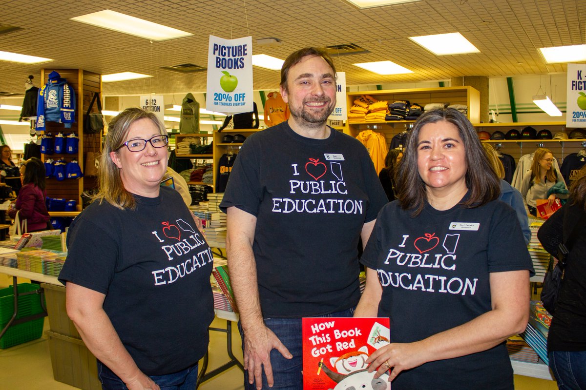 We ❤️ Alberta Public Education &amp; SWATCA!🍎

Thank you to all the amazing teachers we got the pleasure of meeting today! 🎉

Our amazing staff is ready to assist you with books, games, classroom supplies, and more! We've got it all covered!📚

#SWATCA #SWATCA2024 #ULethbridge