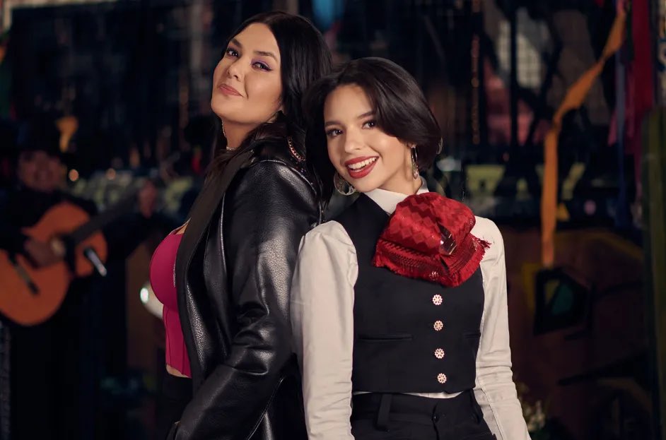 MusicaMdemujer's tweet photo. Mejor canción mariachi/ ranchera del año:  Qué agonía de Yuridia &amp; Ángela Aguilar 💜
#PremiosLoNuestro https://t.co/69pmKhlveh