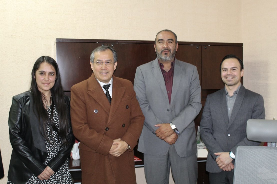 Con la finalidad de seguir reforzando el vínculo que existe entre el #CCLEM y el <a href="/PJEdomex/">Poder Judicial Edomex</a>, el día de hoy el Mtro. <a href="/CristopherGC_/">Cristopher García Cañas</a> y su equipo de trabajo se reunieron con el Mtro. Rafael Martínez San Román, juez del Primer Tribunal Laboral de la Región Judicial de Toluca, y con🧵