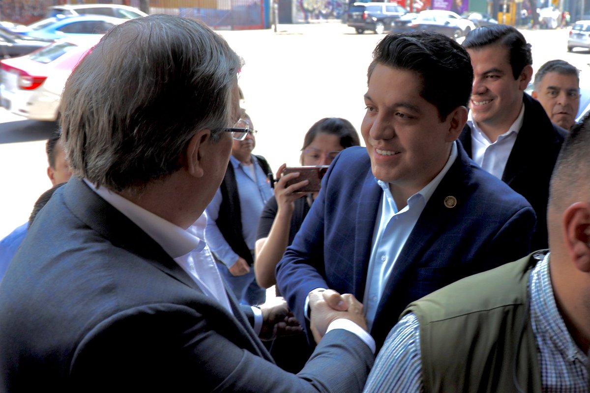 Emmanuel Reyes tweet media