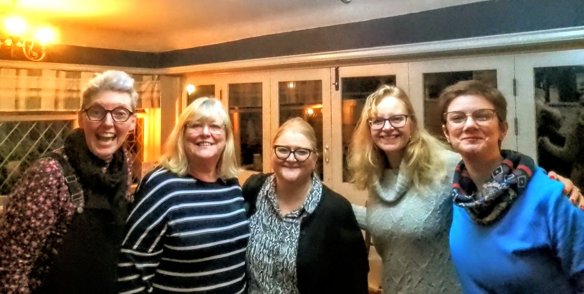 Stone Labour Women welcomed Penny from @JoCoxFoundation today. Discussed Jo's legacy & threats faced by women in politics. Gave us ideas for community activism beyond the GE.  

'We have far more in common than that which divides us.' 🌹 

#HopeNotHate #MoreInCommon #LabourWomen