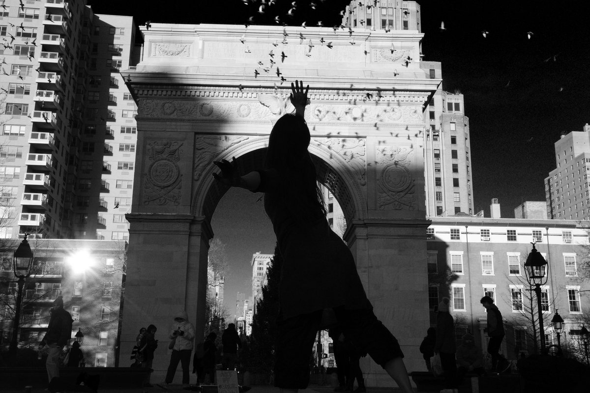 Update: Selling art on Solana as a photographer 

I am using the chain now for 2 months and transactions are incredibly fast and low cost

<a href="/phantom/">Phantom</a> wallet is simple and to the point. A breath of fresh air coming from MM 

<a href="/exchgART/">Exchange Art</a> UI and UX are great and team is very responsive