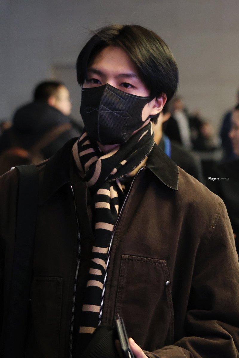 JENFS JENO UDAH MAU OTW KE MILAN😭 HATI HATI DI JALAN JENO🤍 -jn
cr.tasogare_0423