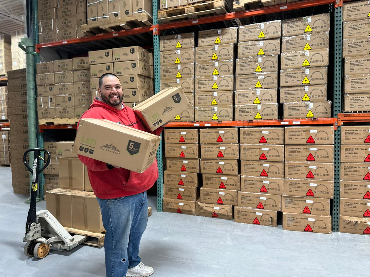 shinetoolight's tweet photo. "Gerry, our warehouse maestro, showcasing the brilliance of #Shinetoo lights in our inventory kingdom! Who needs a superhero when you've got Gerry lighting up the scene?
Contact Us :
Email:sales@shine2sportslighting.com
Phone:224-567-8070
 #inventory #ledlighting #sportslighting https://t.co/bWX4EJqSww