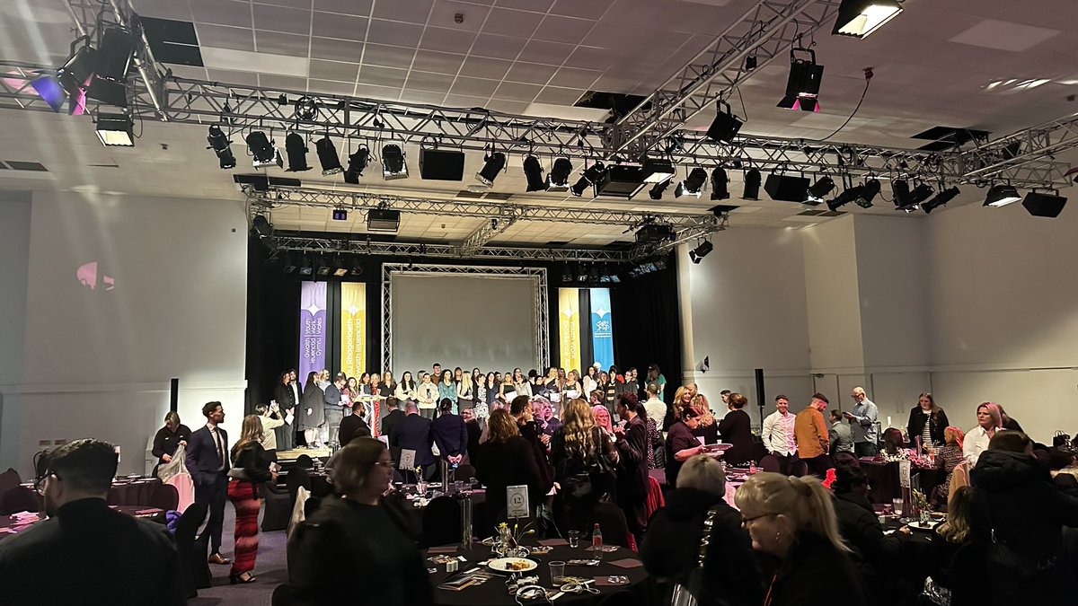 Amazing night at the  #YouthWorkAwards23 in Llandudno. Huge congrats to the finalists and winners. The work you all do is amazing ❤️❤️ #GwobrauGwaithIeuenctid23