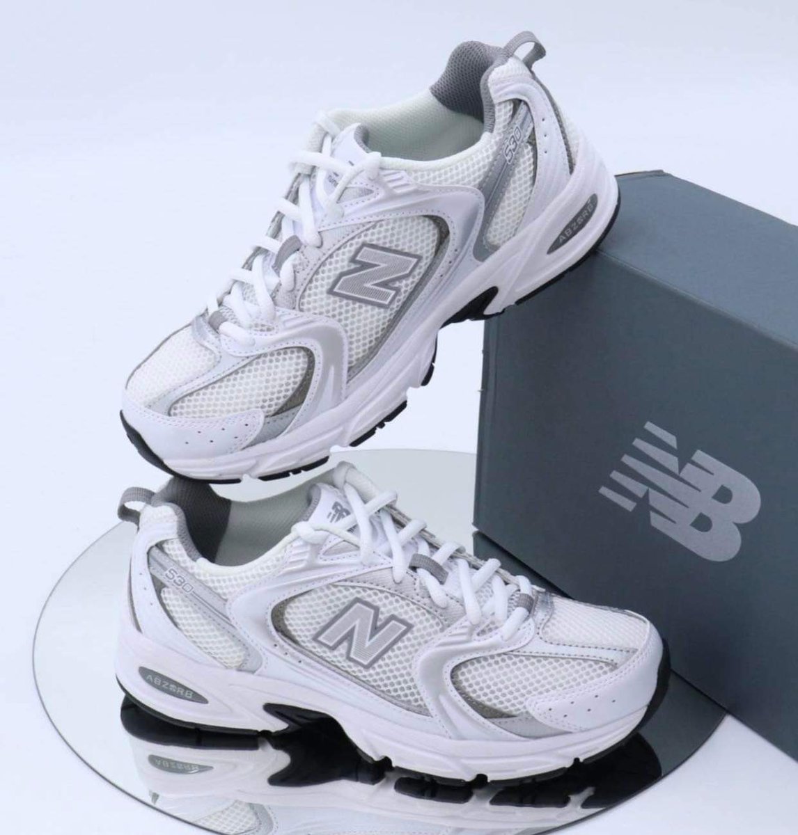 hand2bymsii2xx's tweet photo. ☆ แจกฟรี🎀 ฉลอง 10k followers🙇‍♀️ ´ˎ˗
☁️New Balance MR530AD☁️
—รุ่นใหม่ สีเทายิปซี

♡ 🧤: กติกา 
- rt โพสต์ใดก็ได้ 5 post
-ให้สิทธิ์เฉพาะผู้ติดตามจริง
- เมนชั่น size รองเท้า

☁️ ประกาศ 31/03/67🌟
#แจกฟรีก็รีกันไป #แจกฟรีไม่รีได้ไง #แจกฟรี #สุ่มแจก #กิจกรรมแจกเยอะ #เล่นกิจ #newbalance