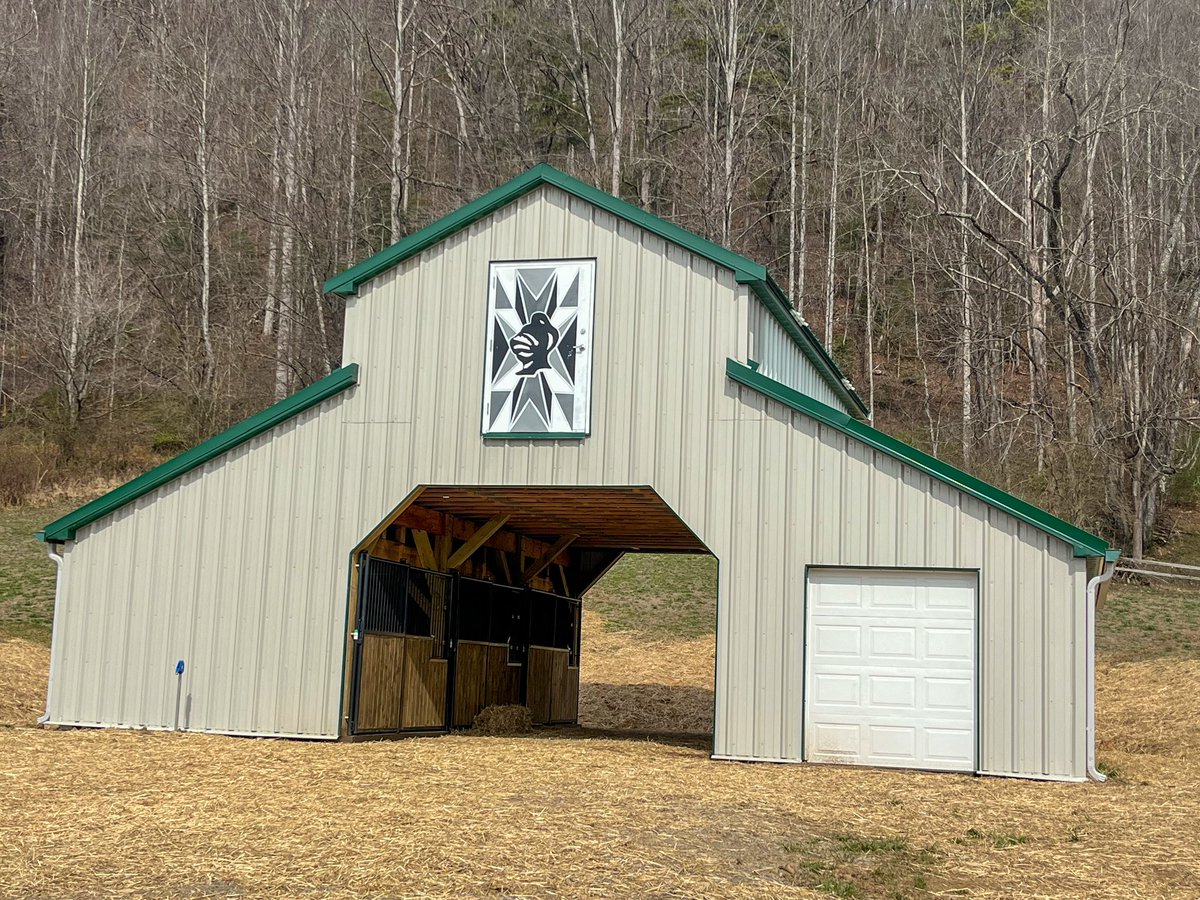 JuliaHigdon's tweet photo. Ta-da! Graham County students learned construction and built a barn for the Ag program - great use of funding. Love the quilt ❤️ @OLR_NCDPI  @NCDPI_OFP https://t.co/4AIXB7X0bI