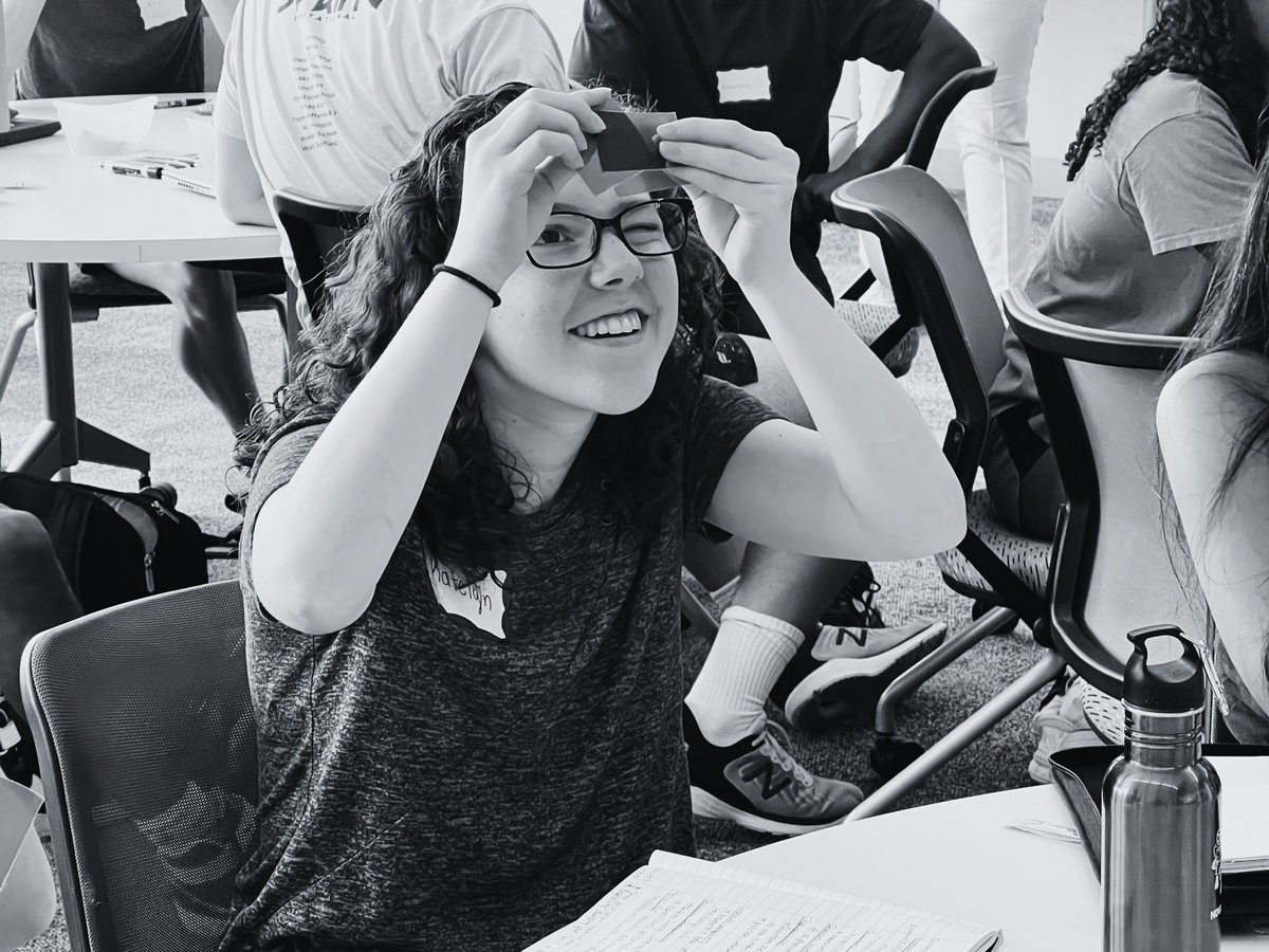 ConnectedDMV's tweet photo. 🚀 Thrilled to announce the 2024 Pathways to Quantum Summer Immersion Program for rising high school seniors, a partnership between our Potomac Quantum Innovation Center, @GMU_QSEC, &amp; local schools: https://t.co/mocsNCsQIh #QuantumEducation #STEM https://t.co/AYtCxeZzS0