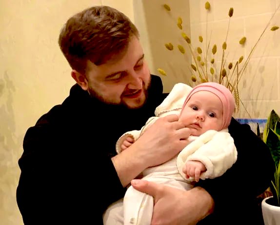 volodarskijo's tweet photo. "Людина зі сталевим серцем": на Одещині похоронили Героя Юрія Глодана, дружину і доньку якого вбила російська ракета

Юрій служив у 3-й окремій штурмовій бригаді ЗСУ. Про його загибель під Бахмутом стало відомо ще 5 листопада 2023 року

Вічна пам’ять ! https://t.co/v9zRW2Lfwh