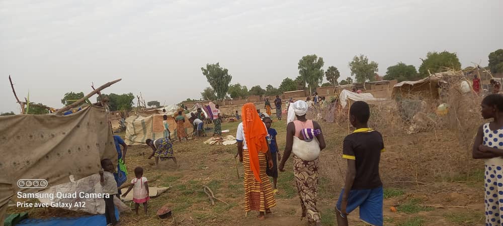 ArdhuOfficiel's tweet photo. #Cameroun
Mouvement transfrontalier de populations observé dans la zone de #LogoneBirni hier 21/02/2024. Les populations sont quittées de #Gamal au #Tchad pour les villages #Mourla et #Gala, proches de la localité de #Mariam. Environ 500 personnes concernées. https://t.co/hECipU8D8b