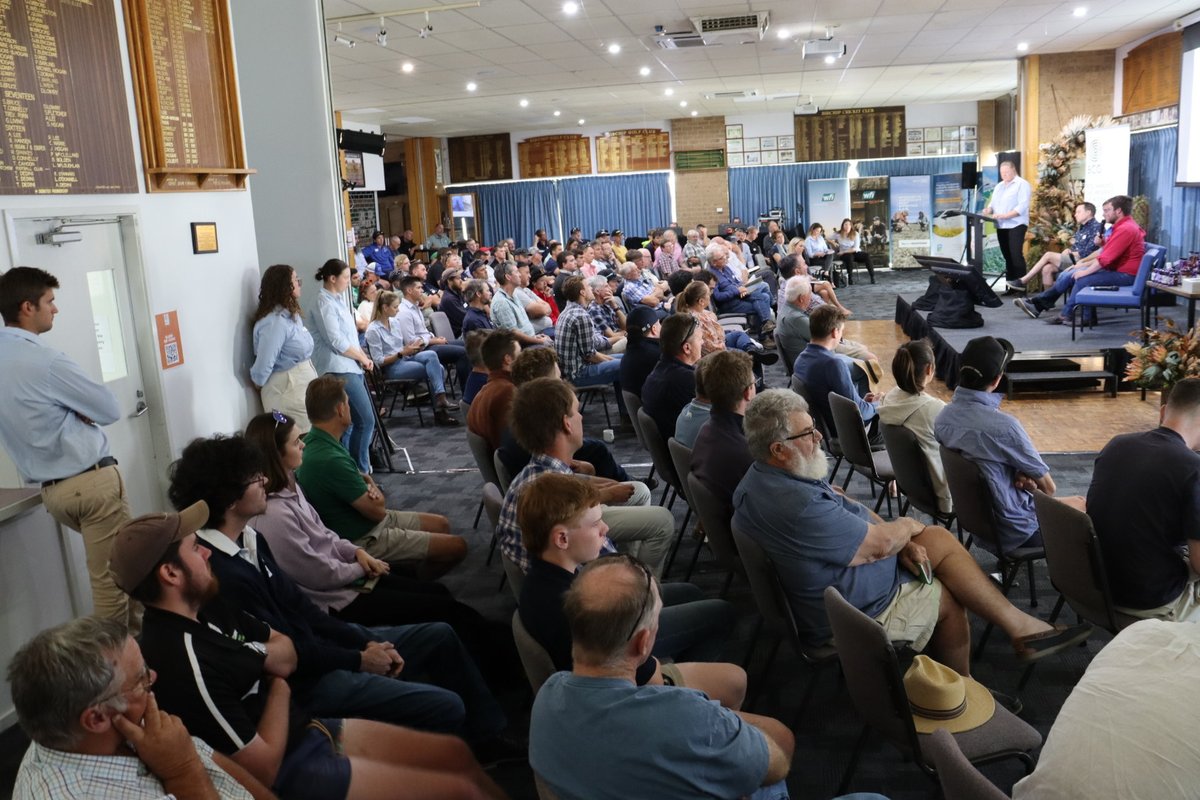 Full house at our Members' Only Trials Review Day. Thank you to all our collaborators, sponsors, partners, presenters, our researchers and of course, you, our members! #BCGTRD24 #BCG2024 #fdf #vicdroughthub #vicdroughtresilienceadoptioninnovationhub