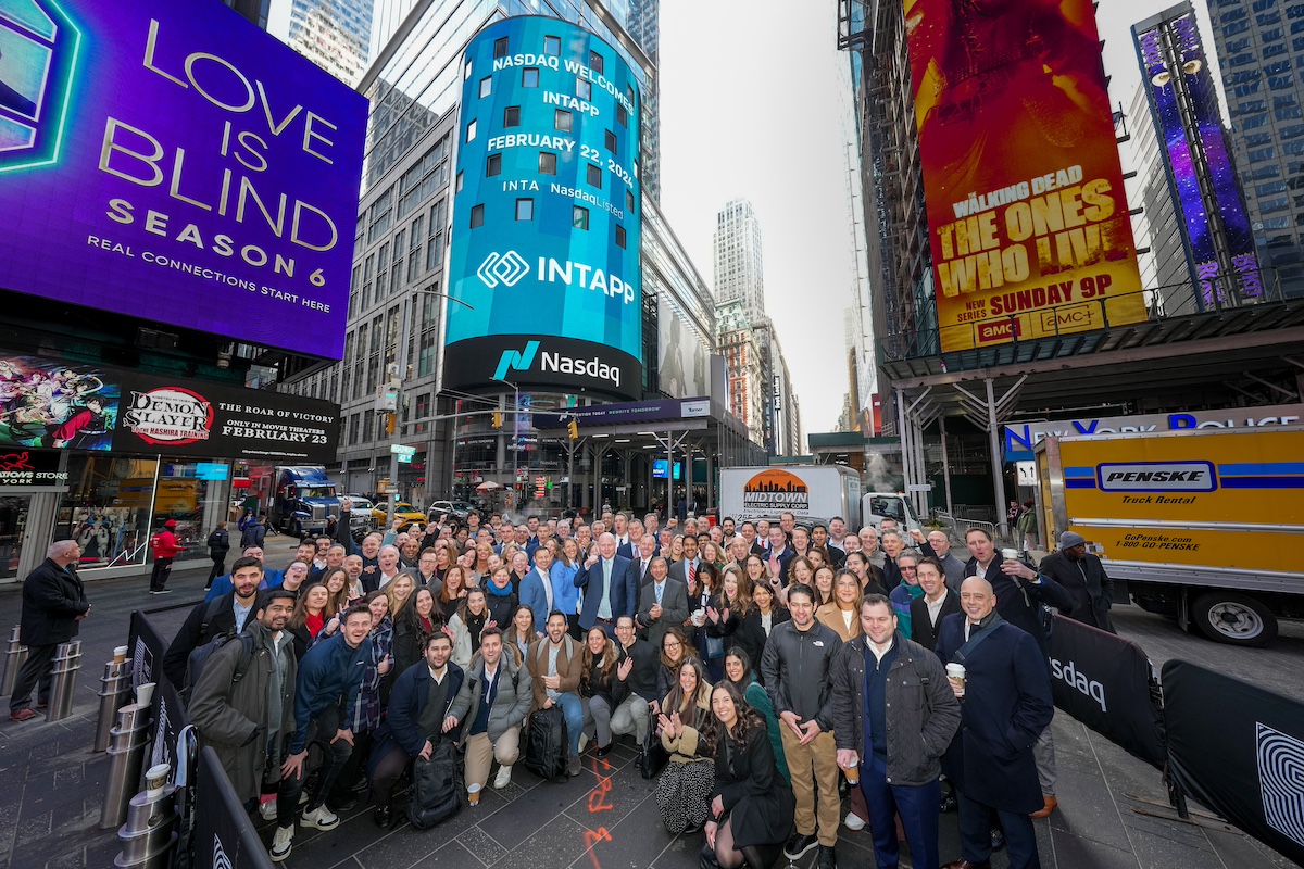 intapp's tweet image. More great photos from Nasdaq this morning. #Intappers have had an amazing day and it&apos;s not over yet! #IntelligenceApplied