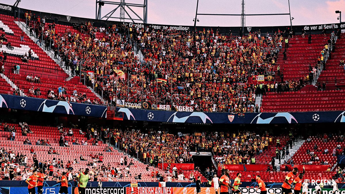 RCLens's tweet photo. Des 𝒎𝒊𝒍𝒍𝒊𝒆𝒓𝒔 𝒅𝒆 𝒌𝒊𝒍𝒐𝒎𝒆̀𝒕𝒓𝒆𝒔 parcourus, des 𝒆́𝒎𝒐𝒕𝒊𝒐𝒏𝒔 𝒑𝒂𝒍𝒑𝒊𝒕𝒂𝒏𝒕𝒆𝒔 qui perdurent ❤️💛

#FierDEtreLensois 🇪🇺 https://t.co/BJjbieOoMI