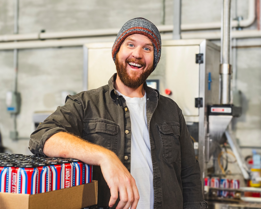 AlterBeer's tweet image. BYOB - Brew Your Own Beer! Stop in for a brew, meal, or both at any Alter location and be entered to win a collaboration with head brewer Matt and marketing manager Adam on your very own FAN BREW! Ask for your raffle ticket on your next visit! 🍻

Ends 2/29. 1/person/day.