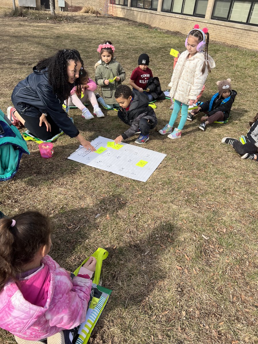 Erica Yoss tweet media