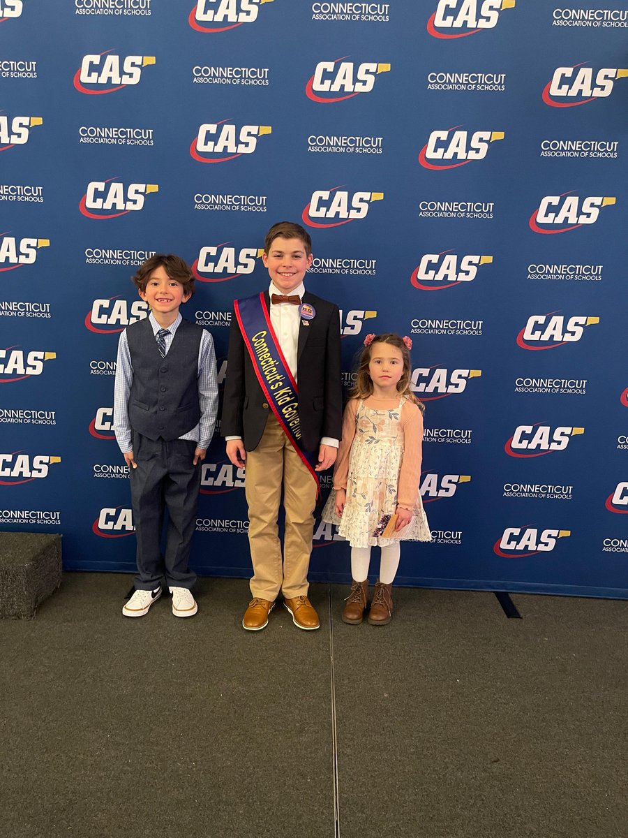 On February 6th, Kid Governor Cristiano joined @CAS_ct Elementary Celebration of the Arts! Recognizing 4th & 5th grade artists statewide. Cristiano met constituents, discussed 'Getting Fit 4 Fun' platform & shared more information about his poster contest for 5th graders!