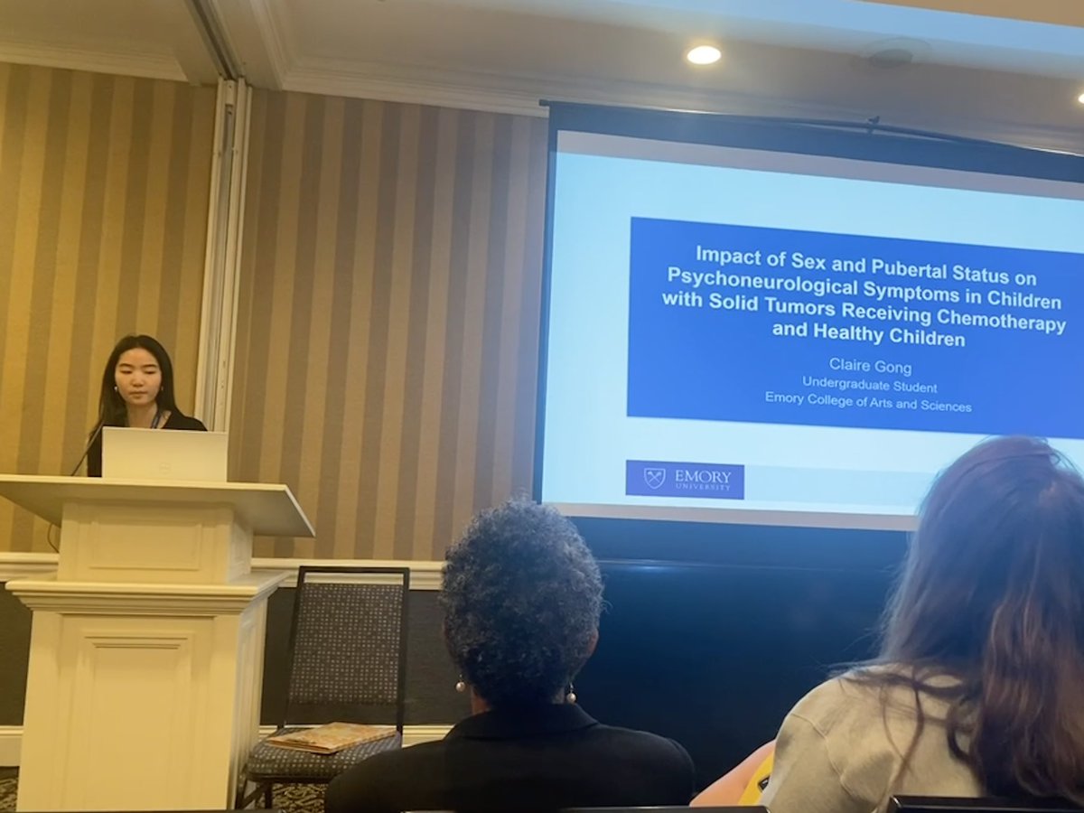 DrJinbingBai's tweet image. #ProudEmory Our junior student lab member Claire Gong presented our finding of #sex &amp;amp; #puberty on psychoneurological symptoms in peds w solid tumors vs controls. Pubertal girls 👧 needs more help with symptom mgmt. @emorycollege @EmoryNursing @childrensatl @EmoryHealthLibr