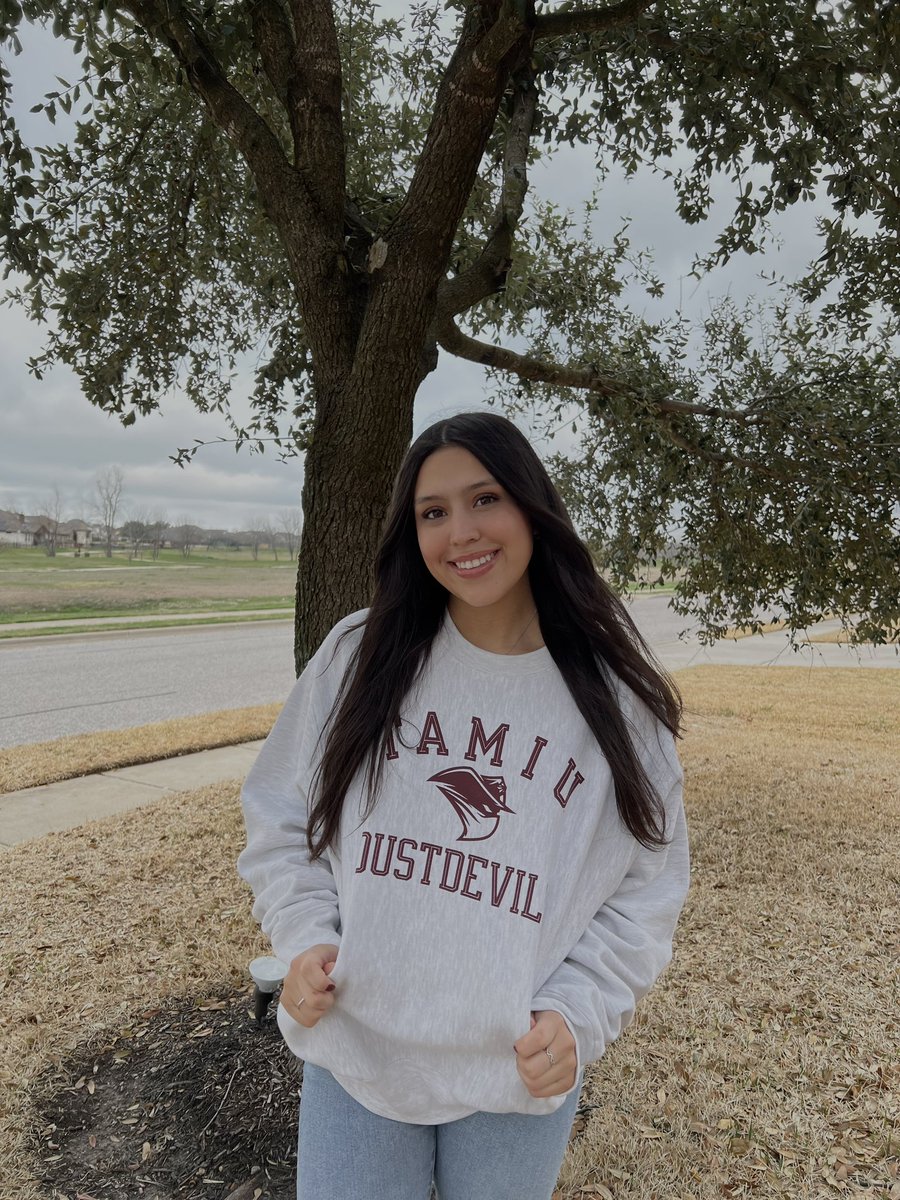 Mia Perez tweet media