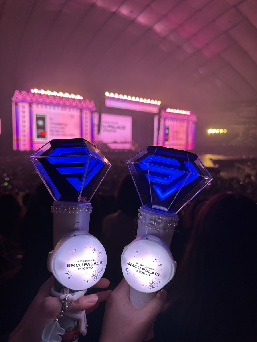 サユリ tweet media