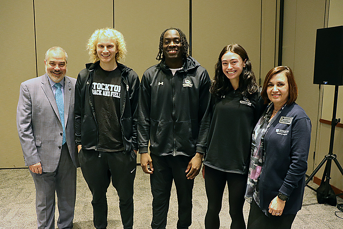 Celebrating the achievements of student-athletes who set @Stockton_edu records this season! 🏀DJ Campbell became the top men’s basketball scorer with 2,147 points 🏃Erik Ackerman smashed his own school record in the 3,000 meters 👟Kayla Kass set a school best in the 800 meters