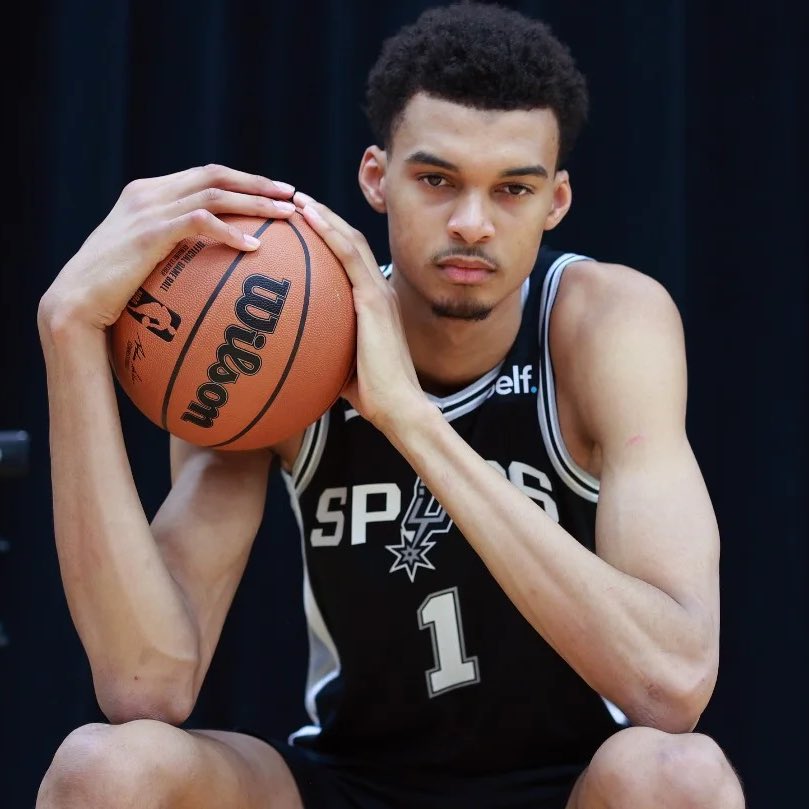 LegionHoops's tweet image. Victor Wembanyama is the FIRST player ever to have these numbers in a season:

150+ blocks
150+ assists
75+ threes

It’s only February 🤯 (via @Wemby_Muse)