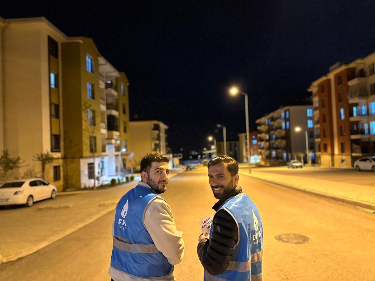 Dertliyiz… Gecenin En Karanlık Yerinde Bir Kıvılcım Yeter <a href="/alibabacan/">Ali Babacan</a>