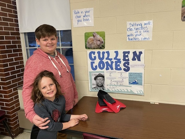AbbeyJBolton's tweet photo. Not only did our 5th Grade #DaveyDragons create posters for the evening, but they also spoke to attendees about the significance of their African American leader. So proud of our leaders at Davey!
@GHorning6 @KentSchools https://t.co/VeUR5AojY8