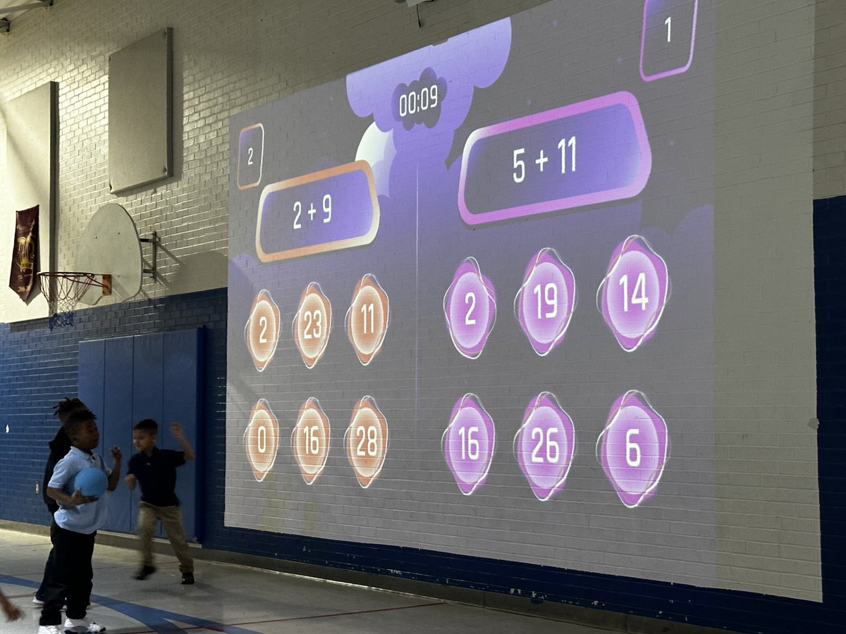 TomJoyElem's tweet image. 1st grade scholars solving addition equations with the Lu Playground. @LuPlayground @MetroSchools @MNPS_Magnet