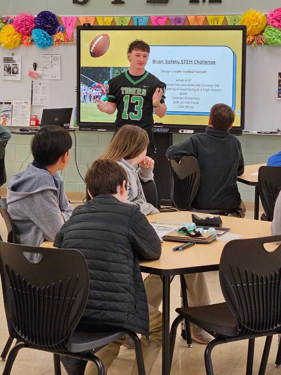 Carson Howell tweet media