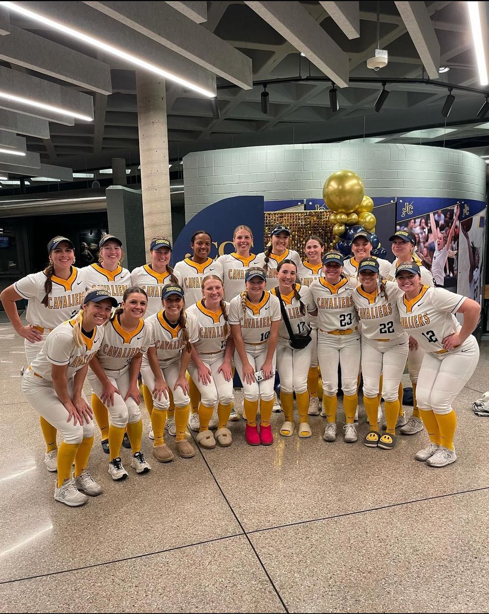 We had Academic Awards Last Night. It was the FIRST TIME we have had our whole group recognized earning 3.0 or higher. We had 5 earning a 4.0 for the fall semester. #student #atheltes