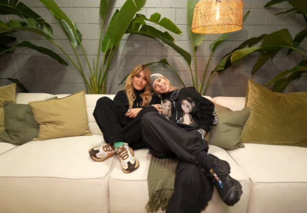 espcsito's tweet image. "el que me sigue sabe lo especial que es esta colaboracion para mi" 🤧💗