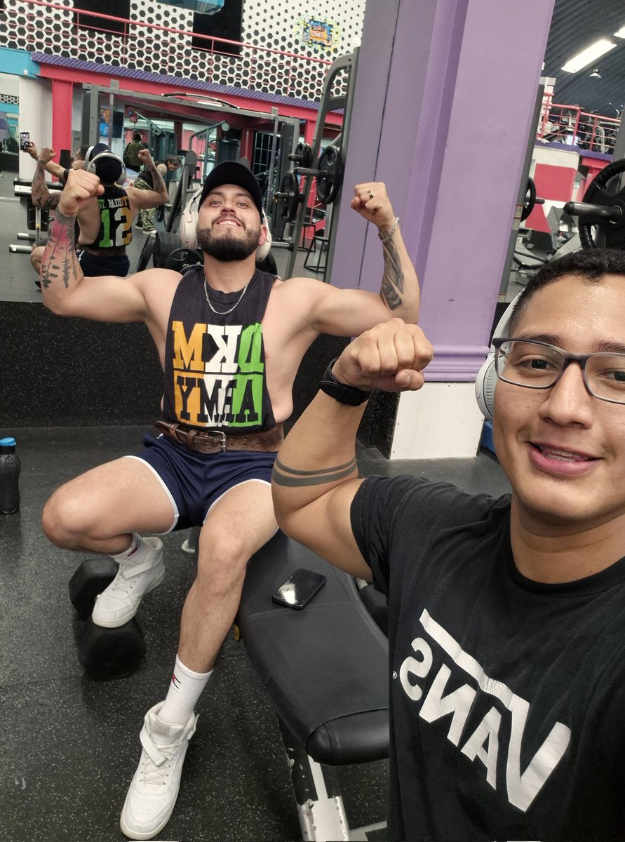 EberthSchultz's tweet photo. #Gymbro https://t.co/L8XiEMf96z