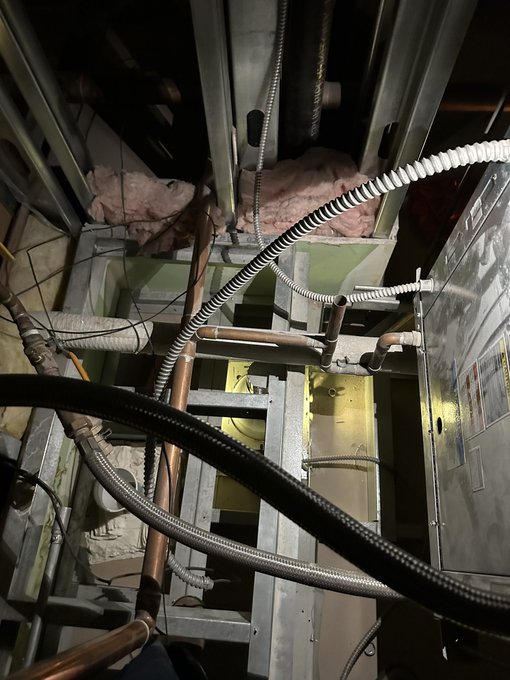 &lsquo;Nother day at the office https://t.co/vd38CxTLxF<a href="/tag/mvsales"class="tags"><span>#mvsales</span></a>