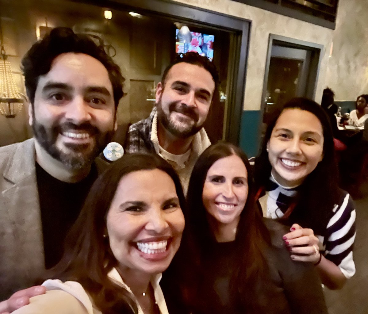 #TBT: Wonderful to see our @fordhampsych NP Program folx @ #INS2024inNYC. @mollyezimmerman & I are so proud of you!⭐️ @NeuropsychArce @VA_Guzman2 @AlyssaArentoft @EMcconathey @oleasdenise @ElizabethBreen_ @MaralNeuro @DrtobeM @AmandaCalcetas @julia_culhane @neuroplebeian @ins_slc