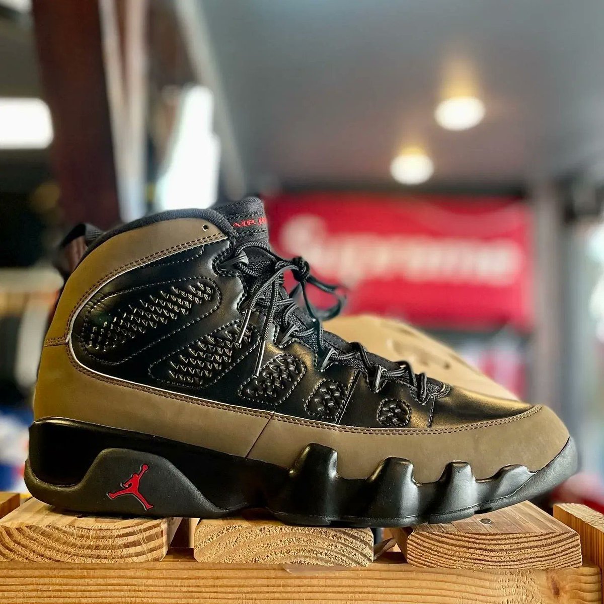 og olive 9s