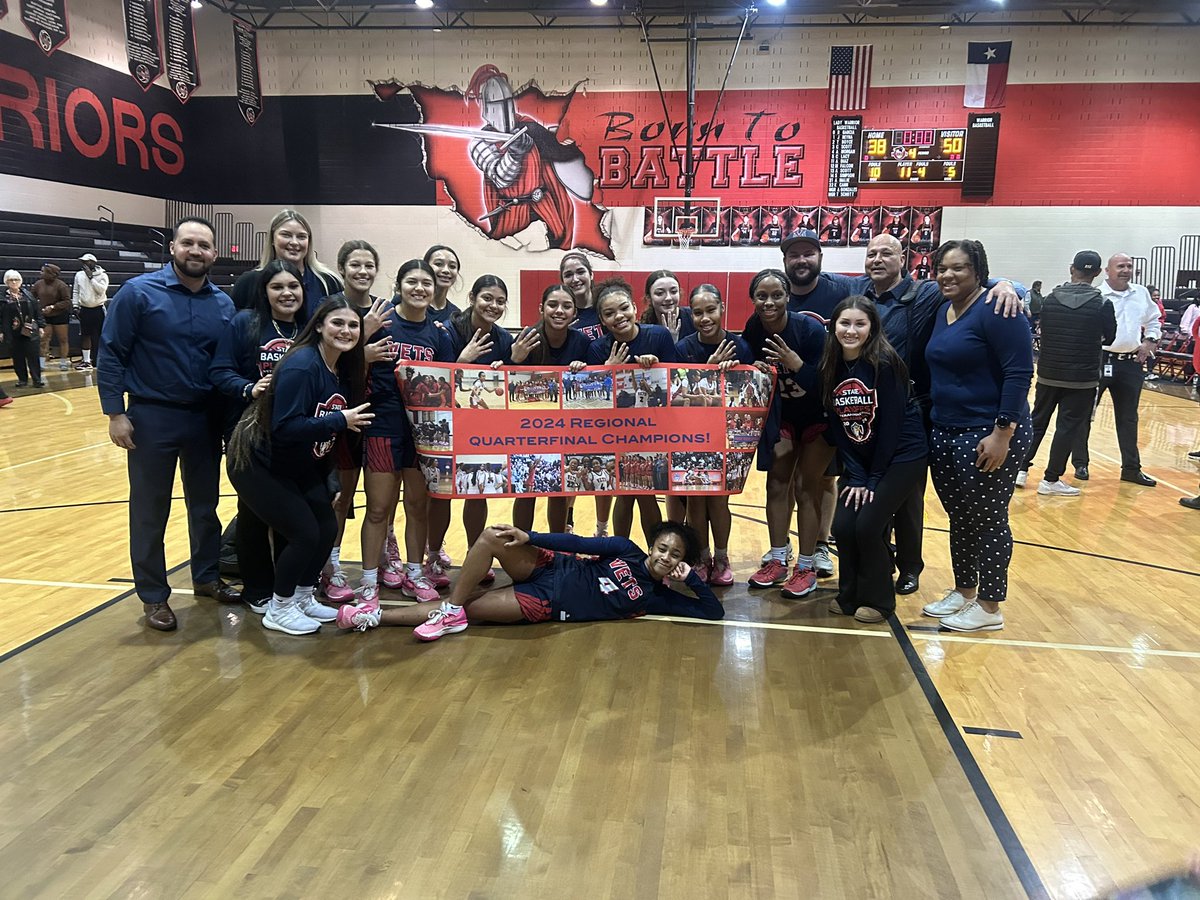 VMAthletics's tweet photo. @LadyVmhs back in the Regional Tournament! 

#AllGasNoBrakes #EATTNT #ItsWhatWeDoItsWhoWeAreItsHowWeLive https://t.co/BXNdLQYWGC