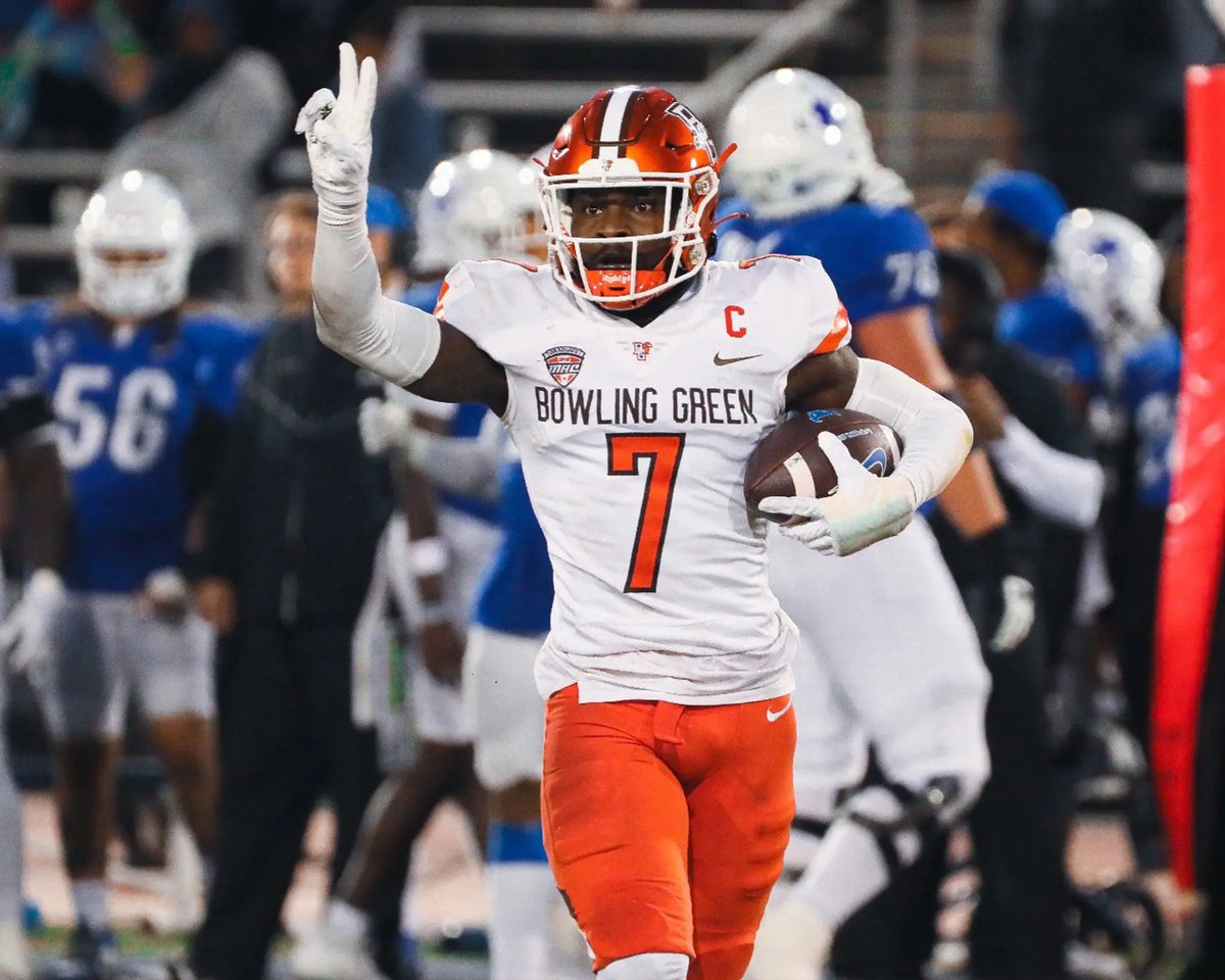 #AGTG After a conversation with <a href="/ErikCampbell/">Coach Erik Campbell</a> I am Extremely Blessed to receive my FIRST offer from Bowling Green University <a href="/CoachBlackwell_/">Curtis Blackwell II</a> <a href="/KyleBrunson_/">Coach KB</a> <a href="/DetKingFootball/">Detroit King Football</a> <a href="/AllenTrieu/">Allen Trieu</a>