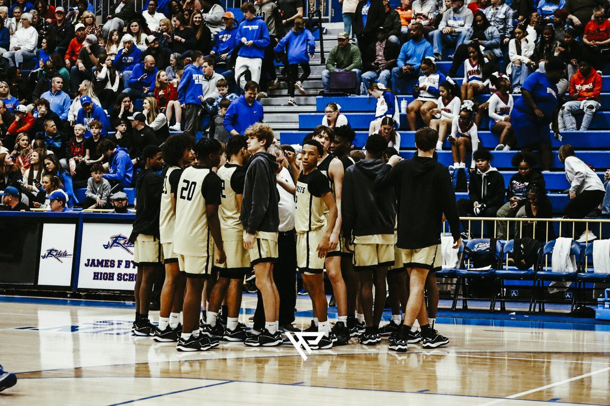 HECK OF A YEAR! THANK YOU TO ALL THE SENIORS! A LOSS DOESN’T DEFINE YOU! Need to fix up some rules and refs what a joke! <a href="/TLH_Basketball/">TLH Basketball</a> <a href="/CoachBrookman/">Jeff Brookman</a> <a href="/LewisSheridan12/">Lewis Sheridan</a> <a href="/CooperCameron06/">Cooper Cameron</a> <a href="/JaquariousPatt1/">Jaquarious”Jq” Patterson</a> <a href="/LucasWiersma1/">Lucas Wiersma</a> <a href="/JaveynM1/">Javeyn Martin</a> <a href="/t_epps14/">Tanner Epps</a>