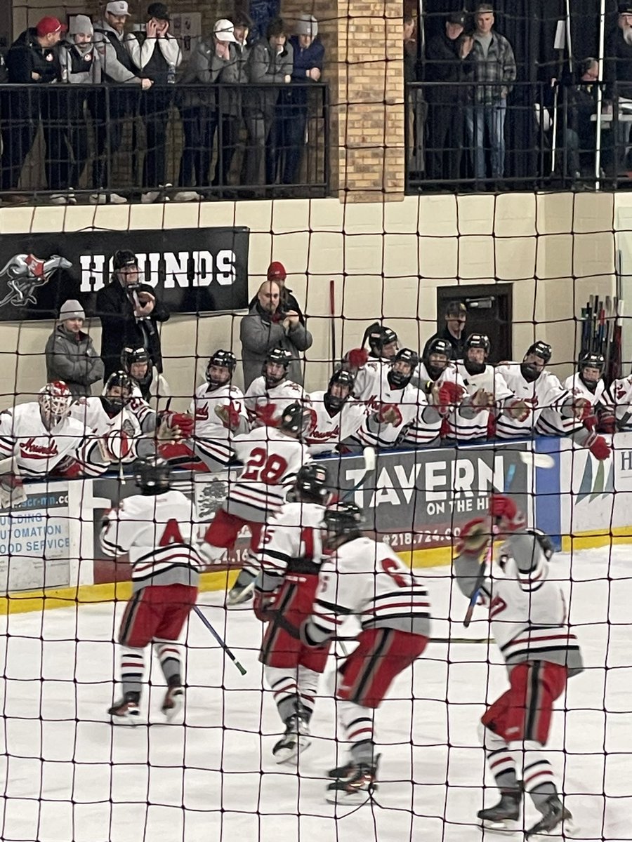 Hounds 5
Hunters 0
SOG 28-22 Hounds.
End of 2.