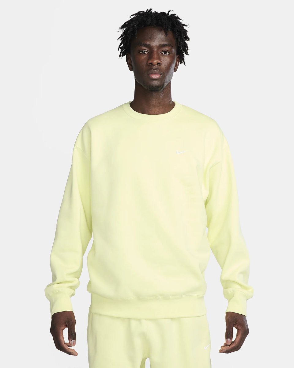 sneakersteal's tweet image. STEAL💥

Nike Solo Swoosh Fleece Crewneck

Starting at just $38.22 + Shipping

bit.ly/3wnbTZV

*Sign in &amp;amp; use MEMBER25 for 25% off*