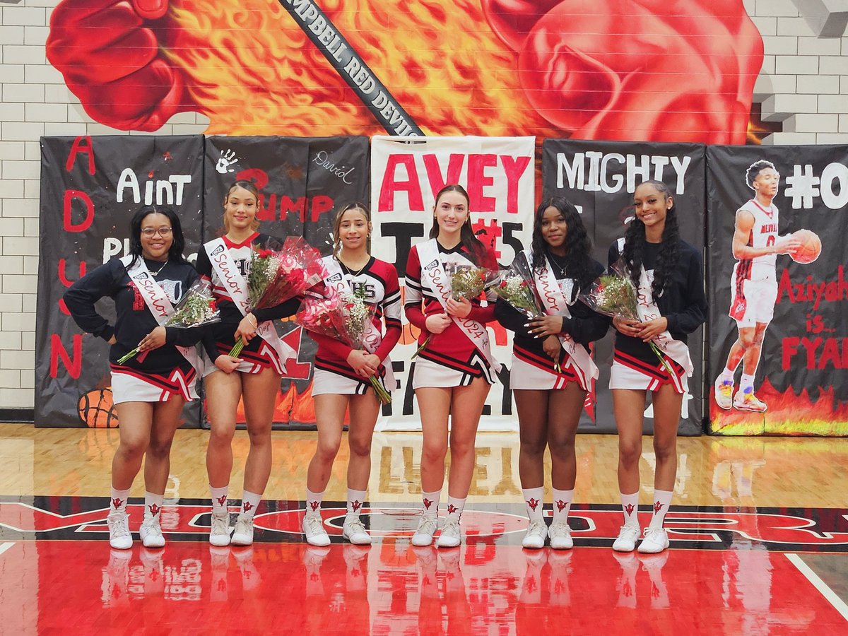 CMRedDevils's tweet photo. Congratulations to all of our Basketball and Cheer Seniors on Senior Night! 
#GoRedDevils🏀📣 https://t.co/JFVLMRd8Ec