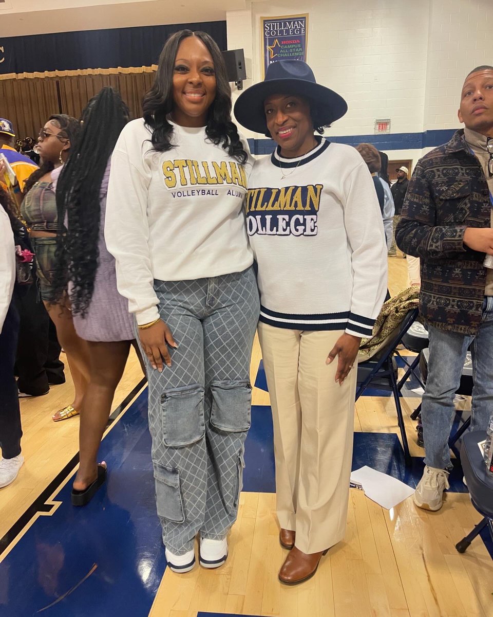 coachspurgeon's tweet photo. 3601 Stillman Blvd. #SChomecoming #hailohail🐅💙 https://t.co/deZB7ltSId