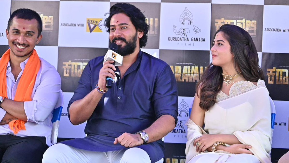 KannadaScreens's tweet photo. Prajwal Devaraj's 40th film 'Karavali' launched in Bangalore ...
Film directed and produced by Gurudutt Ganiga
#kannadascreens #sandalwood #prajwaldevaraj #prajwal #karavali #sampadahulivana #guduttganiga #jackmanju #dynamichero #dynamicprince #jackmanju #sachinbasrur #PD40 https://t.co/L2UxxQNndQ