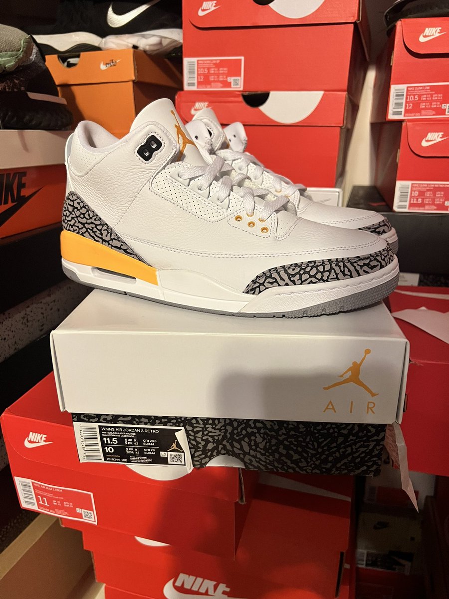 Dc2Sneaks's tweet photo. @RetailTuesday WC4: 435
Laser Orange 3 DS: 300
Yeezy Mx Oat: 10.5 210—-7.5 220
#RetailTuesday https://t.co/JdJBy6MNO6
