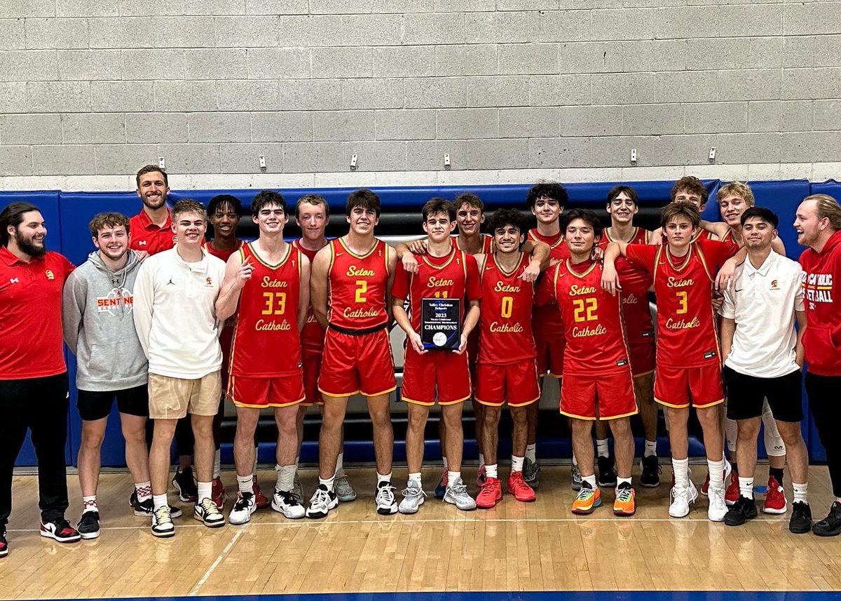 SCPBasketball's tweet photo. ‘23-24 Season:
19-10 Record
(2) Holiday Tournament Championships 🏆
(7) Wins in a row
(18th) 4A Rankings
(8) Seniors
Such a special group of young men! This team has paved the way for future Sentinels.
#SentinelFamily #Off_two https://t.co/ASRMxAcgoQ