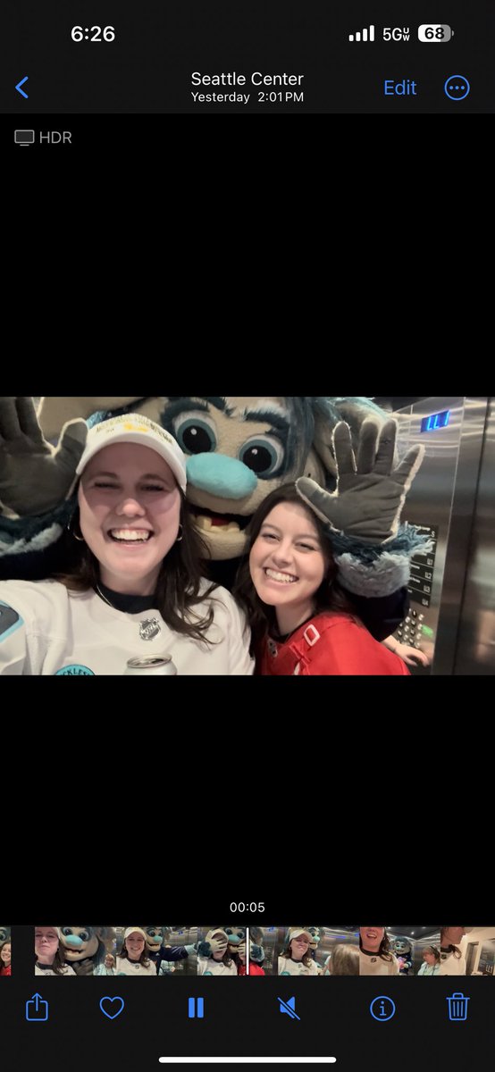 KristenNWeiss's tweet photo. Personal elevator ride with  @SEAbuoy @SeattleKraken https://t.co/GI85d6bwGv