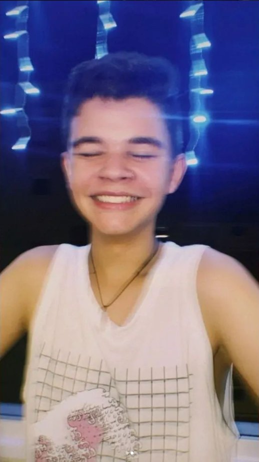 FeelsDedi's tweet photo. hoje fizemos 3 anos, mas tenho certeza que te amo de alma sabe? impossível ser cético, pois Te amo de outros tempos, outras vidas e sempre.
Obrigado por dividir seus dias comigo e seu sorrisos, a seus sorrisos... é tudo que eu quero ver e mais nada https://t.co/vE4rjdn2Lf