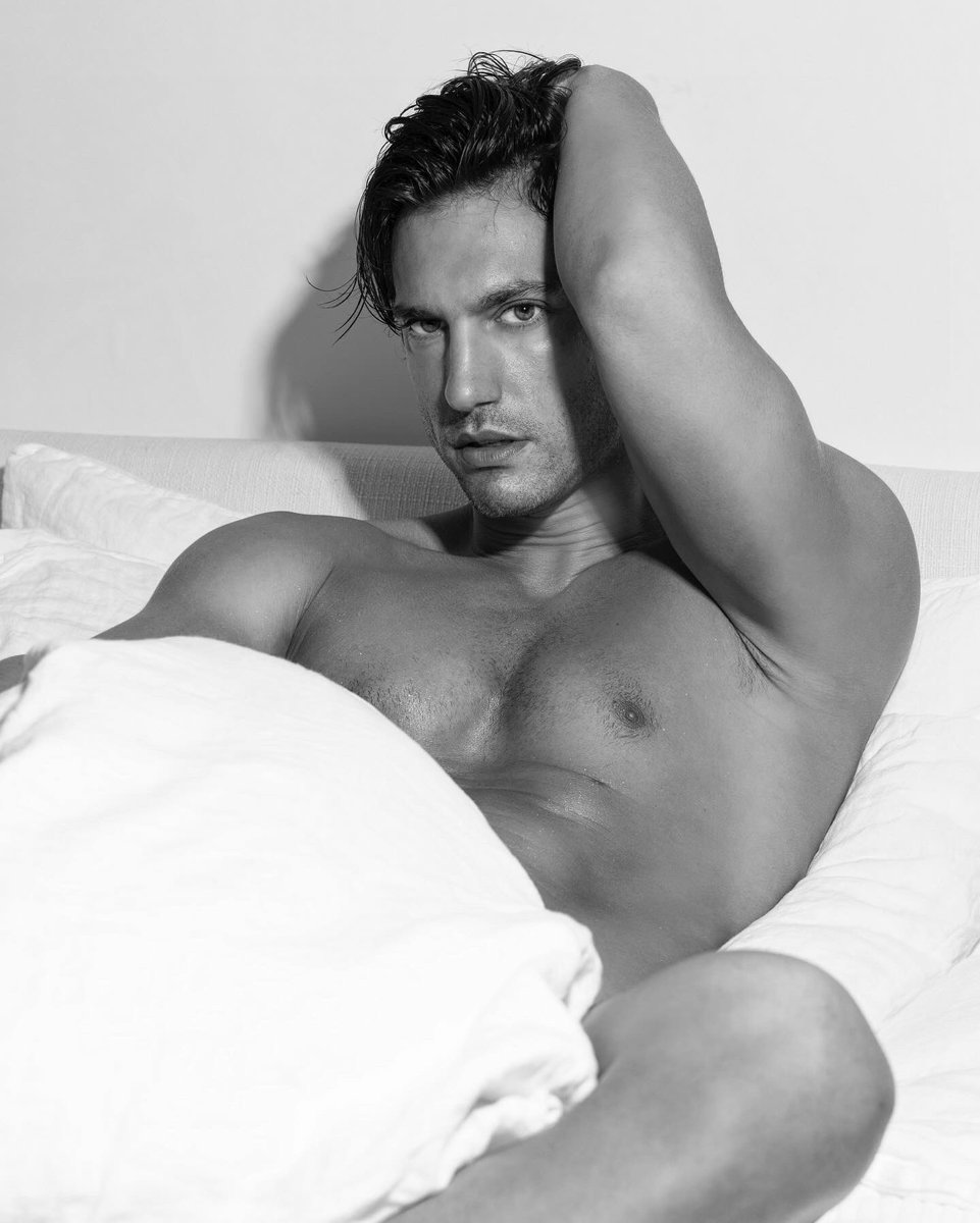 By <a href="/ANGELRAMOOS/">Angelramoos</a>